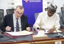 Convention D’Appui Budgétaire De 15 Millions D’Euros Convention D'Appui Budgétaire De 15 Millions D'Euros