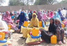 Distribution De Kits Sociaux Aux Vulnérables À N’Djamena Distribution De Kits Sociaux Aux Vulnérables À N'Djamena