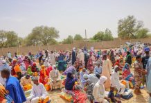 Distribution De Vivres Et Biens Aux Vulnérables N’Djaména Distribution De Vivres Et Biens Aux Vulnérables N'Djaména
