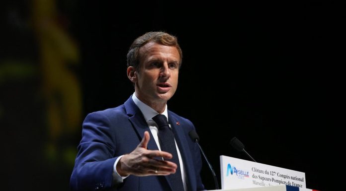 Emmanuel Macron Entame une Tournée Africaine Emmanuel Macron Entame une Tournée Africaine