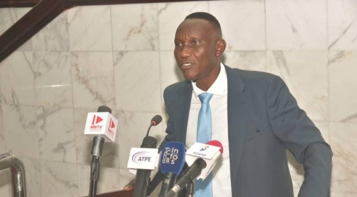 Tchad : le ministre Sitack Yombatina Béni défend le projet de réécriture de l’histoire nationale devant les députés Tchad : le ministre Sitack Yombatina Béni défend le projet de réécriture de l’histoire nationale devant les députés
