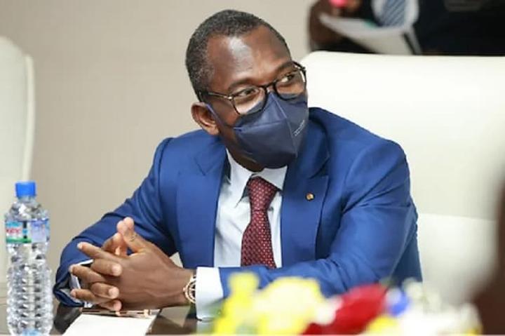 Togo/Enseignement : les sanctions de Bawara continuent de pleuvoir