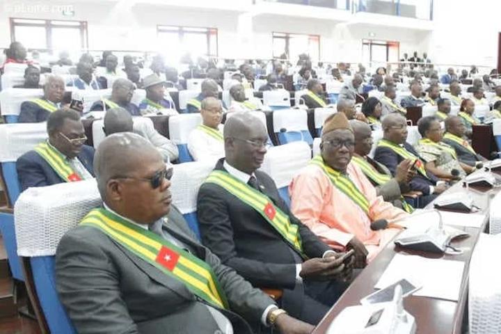 Togo : nouvelle modification des lois sur la décentralisation et les libertés locales