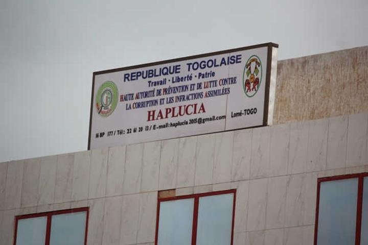 Togo, « Lutte contre la corruption « : Partis de l’Opposition mis à contribution par la HAPLUCIA, La Grosse Diversion de Trop! Togo, « Lutte contre la corruption « : Partis de l’Opposition mis à contribution par la HAPLUCIA, La Grosse Diversion de Trop!