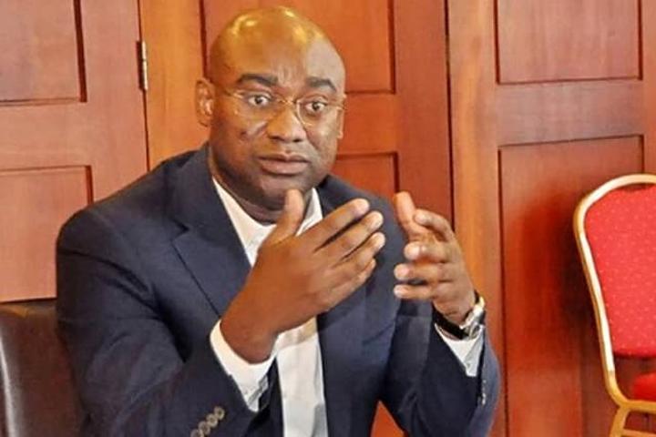 Togo/Exagération des établissements scolaires : Kokoroko dévoile une liste officielle des fournitures scolaires Togo/Exagération des établissements scolaires : Kokoroko dévoile une liste officielle des fournitures scolaires