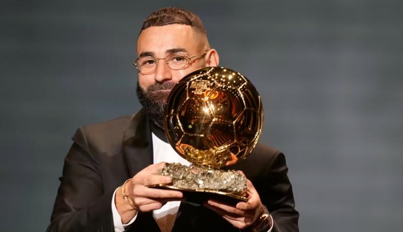Football mondial: Karim Benzema remporte le Ballon d’Or 2022 Football mondial: Karim Benzema remporte le Ballon d’Or 2022