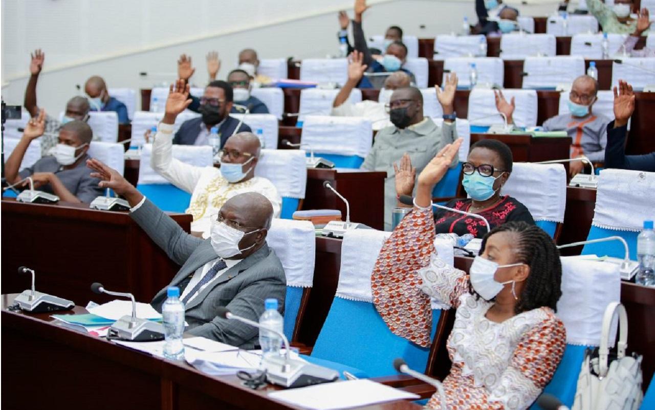 Togo- Sécurité juridique des entreprises: Les députés votent une loi relative à l’activité d’affacturage dans les Etats de l’UMOA Togo- Sécurité juridique des entreprises: Les députés votent une loi relative à l’activité d’affacturage dans les Etats de l’UMOA