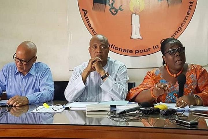 Togo : « dérive collaborationniste », « trahison de la lutte » ; le bureau national appelé à la démission Togo : « dérive collaborationniste », « trahison de la lutte » ; le bureau national appelé à la démission