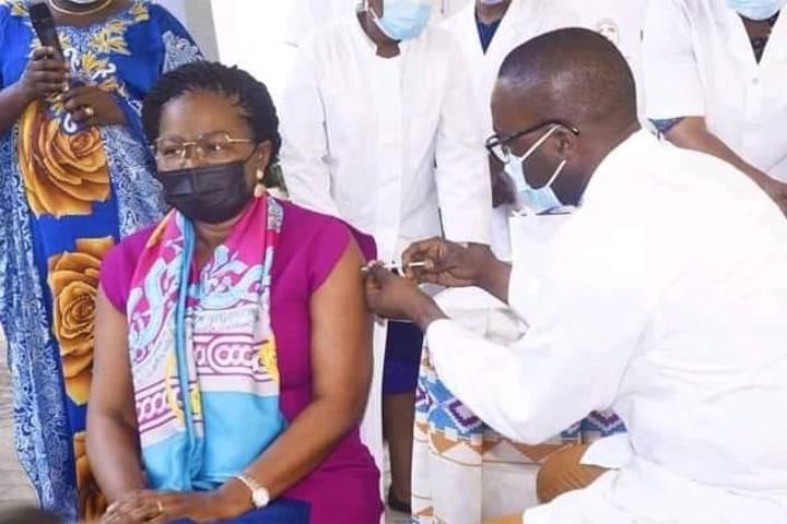 Togo/Rapport d’audit de la Cour des Comptes de la Gestion Covid au Togo-SCANDALEUX : La nomenklatura du Covidbusiness mise à nu Togo/Rapport d’audit de la Cour des Comptes de la Gestion Covid au Togo-SCANDALEUX : La nomenklatura du Covidbusiness mise à nu