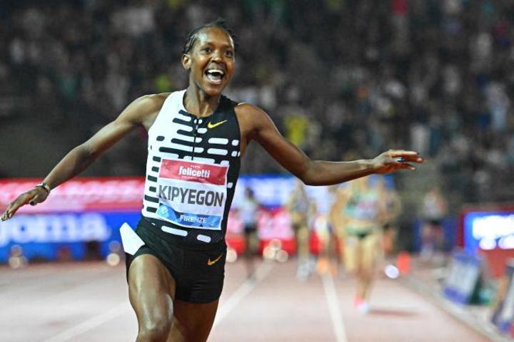 Athlétisme : la Kényane Kipyegon bat le record du monde du 5.000 m, une semaine après le 1.500 m Athlétisme : la Kényane Kipyegon bat le record du monde du 5.000 m, une semaine après le 1.500 m