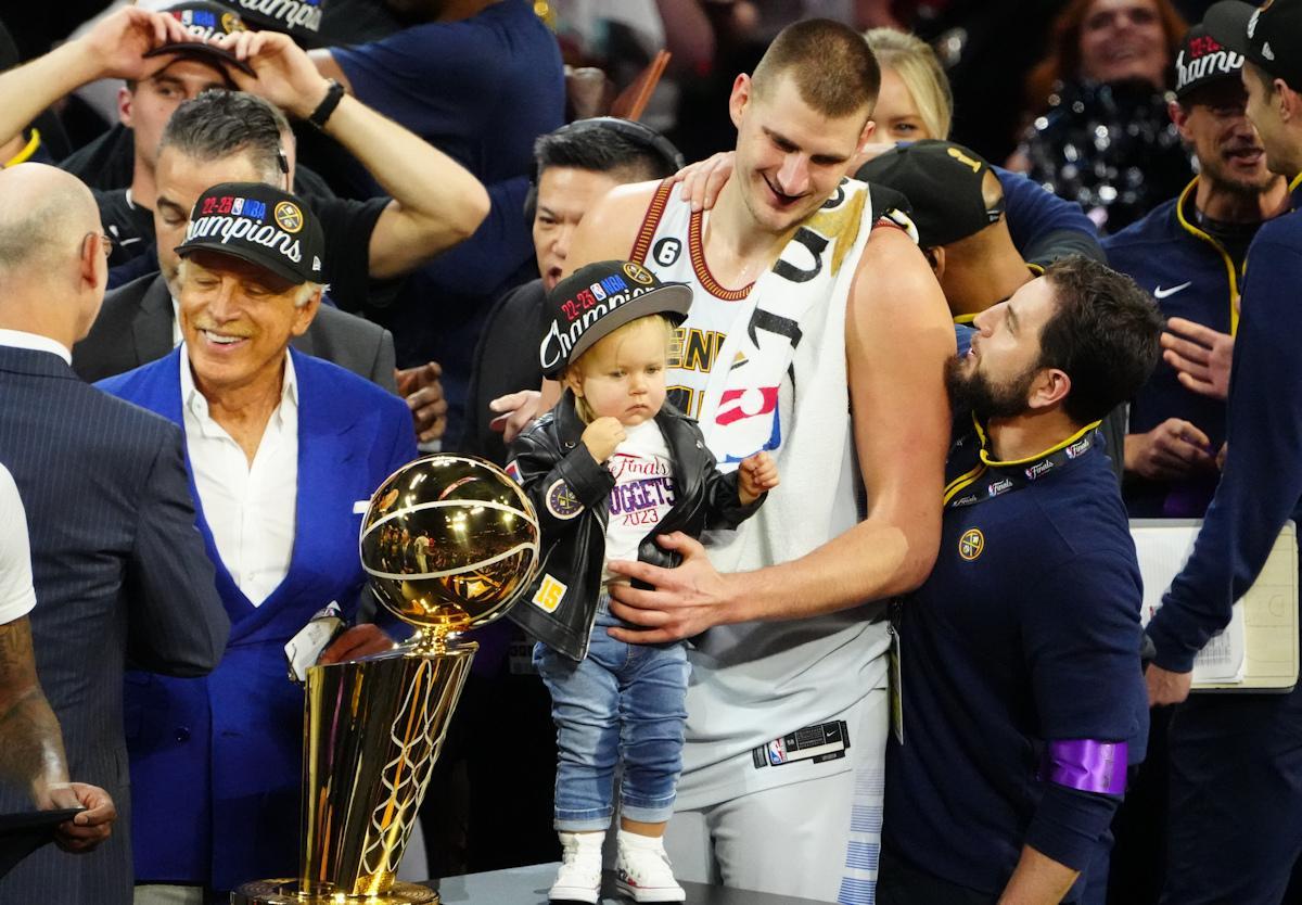 Nikola Jokic et les Nuggets, champions NBA 2023 !!! Nikola Jokic et les Nuggets, champions NBA 2023 !!!