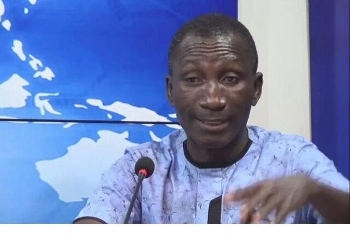 Togo : Ferdinand Ayite fait de graves révélations sur les menaces et intimidations dont est victime sa « petite famille » Togo : Ferdinand Ayite fait de graves révélations sur les menaces et intimidations dont est victime sa « petite famille »