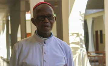 Togo- Mgr Anyilunda, les 50 ans de sacerdoce d’un évêque « discret et exigeant » Togo- Mgr Anyilunda, les 50 ans de sacerdoce d’un évêque « discret et exigeant »