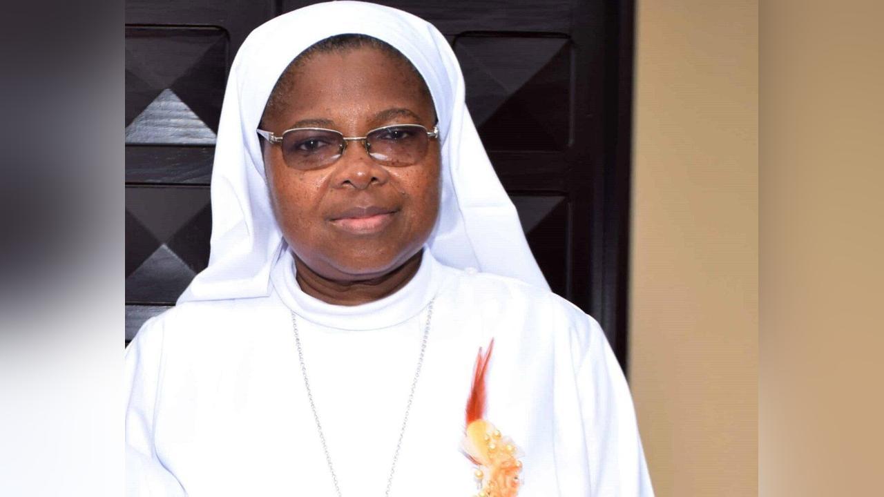 Togo : Sœur Marie-Pauline Kisita Suka, nouvelle supérieure générale des Sœurs de l’Institut Notre-Dame de l’Église Togo : Sœur Marie-Pauline Kisita Suka, nouvelle supérieure générale des Sœurs de l’Institut Notre-Dame de l’Église