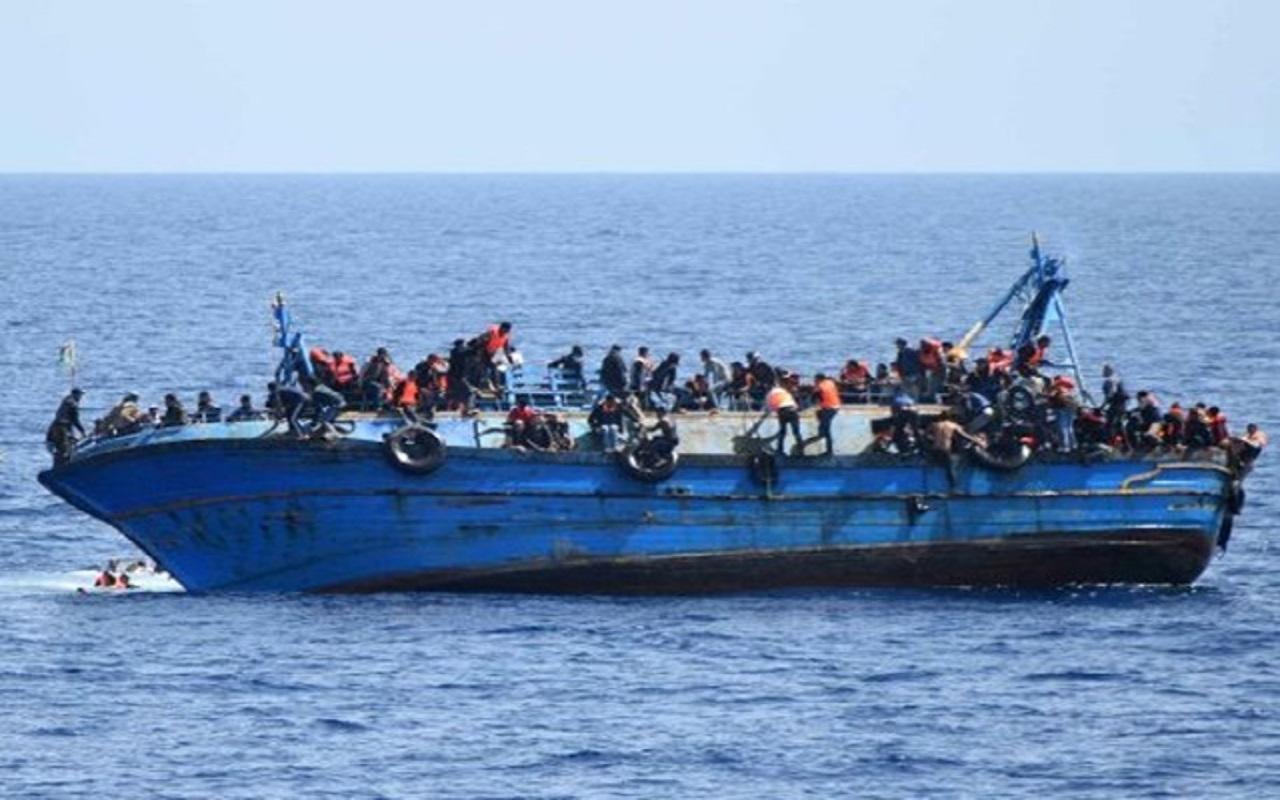 Immigration clandestine-Deux bateaux de migrants interceptés en Espagne Immigration clandestine-Deux bateaux de migrants interceptés en Espagne