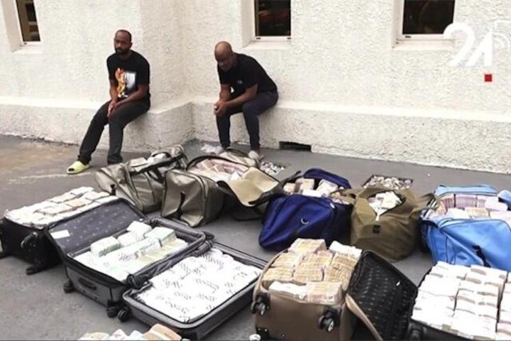 Des valises d´argent découvertes chez les proches d´Ali Bongo : Que cachent les cavernes d´Ali Baba autour de la présidence togolaise ? Des valises d´argent découvertes chez les proches d´Ali Bongo : Que cachent les cavernes d´Ali Baba autour de la présidence togolaise ?