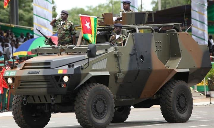 Togo : Restera-t-elle le bourreau du peuple ou saura-t-elle faire sa mue républicaine ? Le défi de l´armée togolaise Togo : Restera-t-elle le bourreau du peuple ou saura-t-elle faire sa mue républicaine ? Le défi de l´armée togolaise