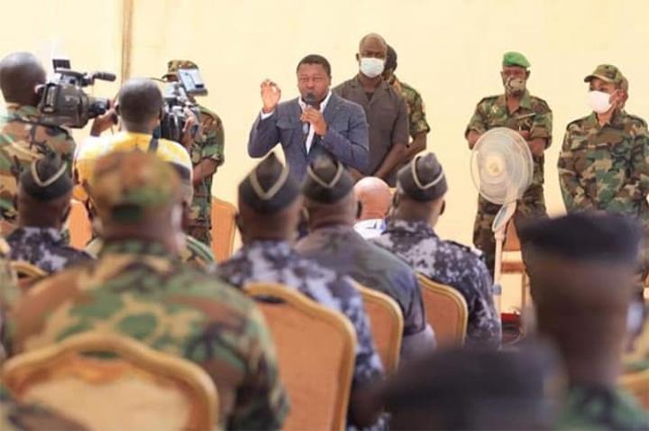 Togo/Changement à la tête de l’armée : les vraies raisons de ces mutations opérées par Faure Gnassingbé Togo/Changement à la tête de l’armée : les vraies raisons de ces mutations opérées par Faure Gnassingbé