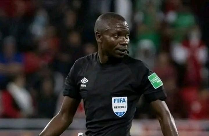 Football : Jean-Jacques Ndala, le seul arbitre africain retenu pour la coupe du monde des clubs Football : Jean-Jacques Ndala, le seul arbitre africain retenu pour la coupe du monde des clubs