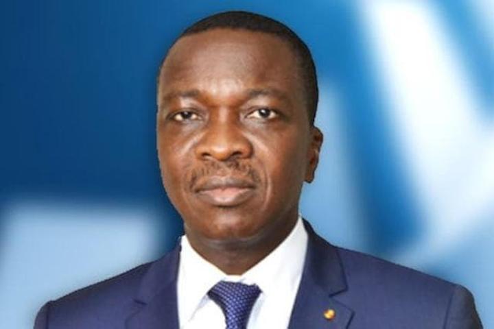 Togo: Cambriolage au domicile du ministre d’État Kodzo Adédzé, le montant était surestimé d’après une source proche du dossier Togo: Cambriolage au domicile du ministre d’État Kodzo Adédzé, le montant était surestimé d’après une source proche du dossier