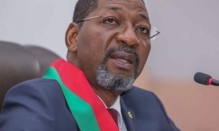 Liberté: Scandale de Corruption au Burkina Faso : Fuite d’un Ancien Président de l’Assemblée Nationale après l’ Arrestation de deux de ses Collaborateurs Liberté: Scandale de Corruption au Burkina Faso : Fuite d’un Ancien Président de l’Assemblée Nationale après l’ Arrestation de deux de ses Collaborateurs
