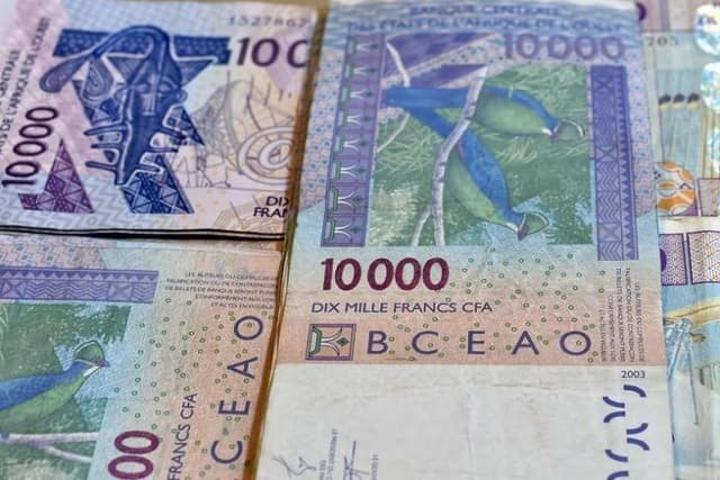 Le Franc CFA, Frein Au Développement Africain Le Franc CFA, Frein Au Développement Africain