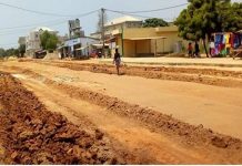 Amélioration des voies Carrefoury-Massalassi et Adidogome Amélioration des voies Carrefoury-Massalassi et Adidogome