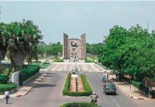 Sommets et Fora: Un Disque Rayé Pour le Togo Sommets et Fora: Un Disque Rayé Pour le Togo