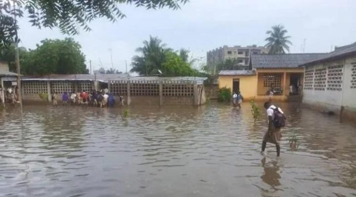 Ridicule assainissement « inspirant » de Lomé Ridicule assainissement « inspirant » de Lomé