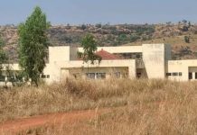 Bâtiment de Préfecture Inutilisable à Kpendjal-Ouest Bâtiment de Préfecture Inutilisable à Kpendjal-Ouest