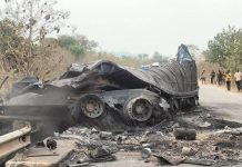 Accident Spectaculaire sur la RN1 à Sotouboua Accident Spectaculaire sur la RN1 à Sotouboua