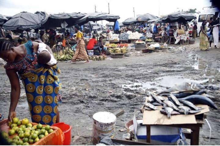 Décentralisation Illusoire et Centralisation au Togo Décentralisation Illusoire et Centralisation au Togo