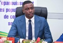 Obligation De Latrines Dans Agoè-Nyivé 4 Par Le Maire Fofana Obligation De Latrines Dans Agoè-Nyivé 4 Par Le Maire Fofana