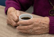 Café et Thé Pourraient Prévenir la Démence Café et Thé Pourraient Prévenir la Démence