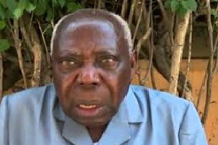 Hommage À Têtêvi Godwin Tété-Adjalogo Un Géant Hommage À Têtêvi Godwin Tété-Adjalogo Un Géant