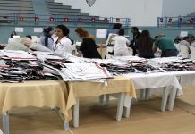 عقبات سياسية وحواجز دستورية أمام البرلمان التونسي الجديد