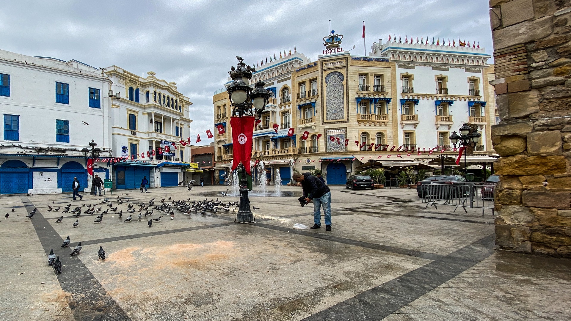 Coronavirus precautions in Tunis