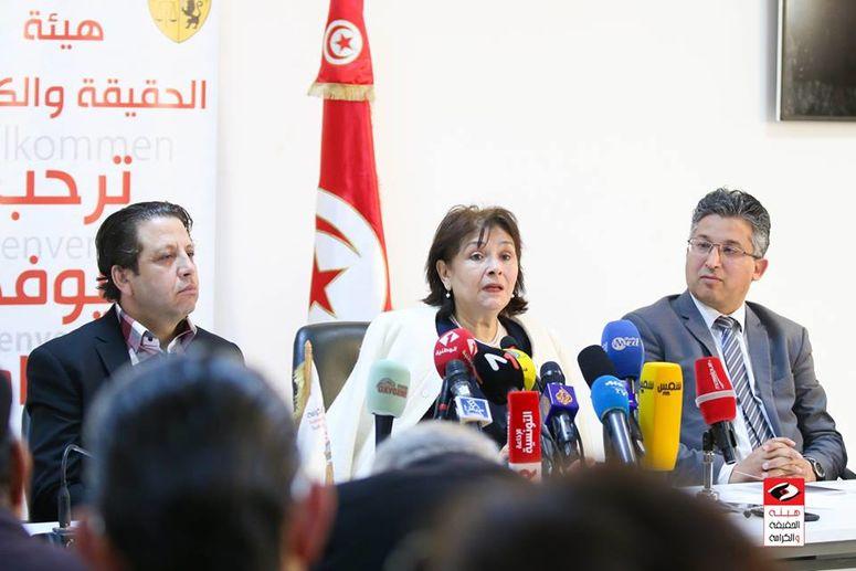 5 أعضاء من هيئة الحقيقة والكرامة يوجهون رسلة مفتوحة الى رئيس مجلس نواب الشعب