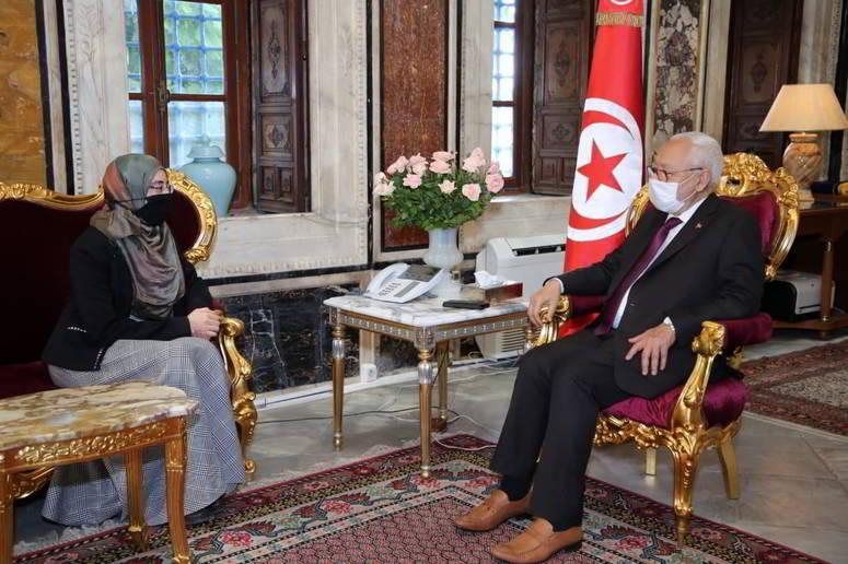 النائب إيمان بالطيب تتظلّم لدى الغنوشي لما تتعرض اليه من مضايقات وتهديدات