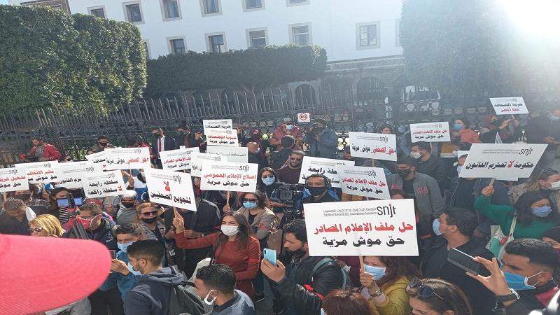 نقيب الصحفيين: تراجع الحكومة عن تفعيل الاتفاقية المشتركة عار على الدولة التونسية