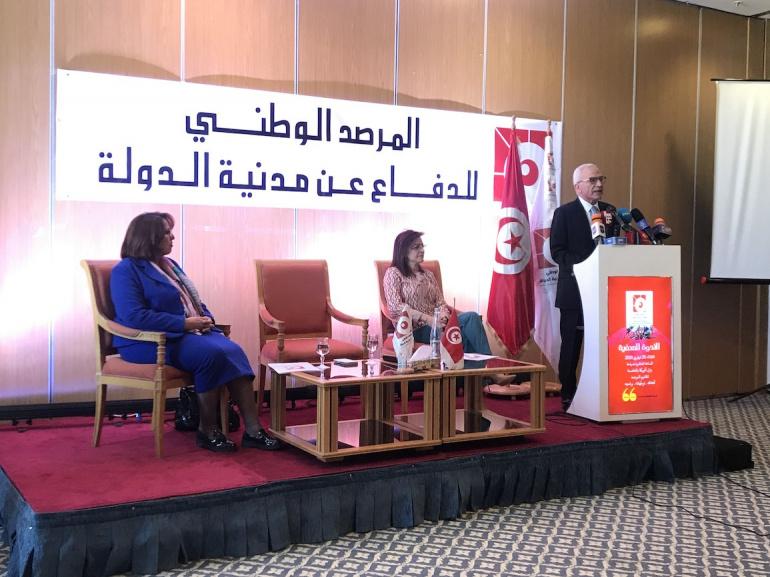 مرصد الدفاع عن مدنيّة الدولة يتّهم العيوني بتحويل الكرم الى “إمارة إسلامويّة مستقلّة” ويطالب بمقاضاته مرصد الدفاع عن مدنيّة الدولة يتّهم العيوني بتحويل الكرم الى “إمارة إسلامويّة مستقلّة” ويطالب بمقاضاته