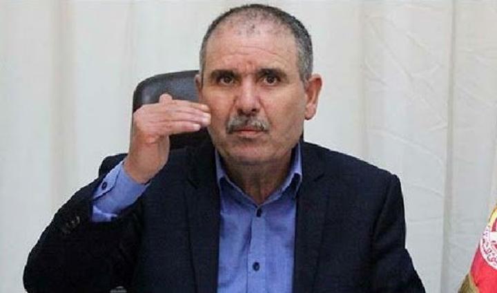 الطبوبي: عائلات نافذة تُحرّك خيوط اللعبة وتُنصّب الوزراء وتصريحات الكعلي كانت واضحة الطبوبي: عائلات نافذة تُحرّك خيوط اللعبة وتُنصّب الوزراء وتصريحات الكعلي كانت واضحة