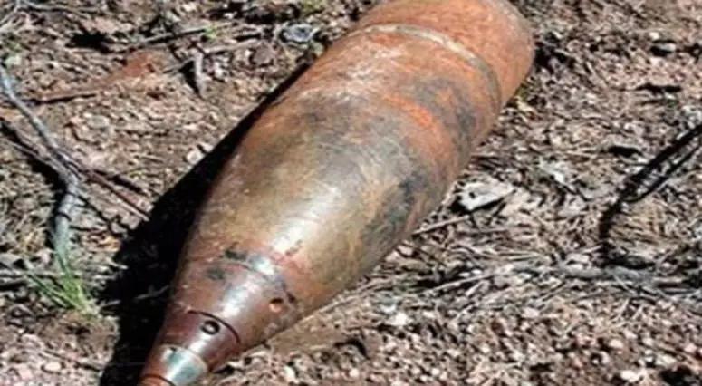 جندوبة: انفجار قذيفة قديمة الصنع على مقربة من الحدود التونسية الجزائرية جندوبة: انفجار قذيفة قديمة الصنع على مقربة من الحدود التونسية الجزائرية