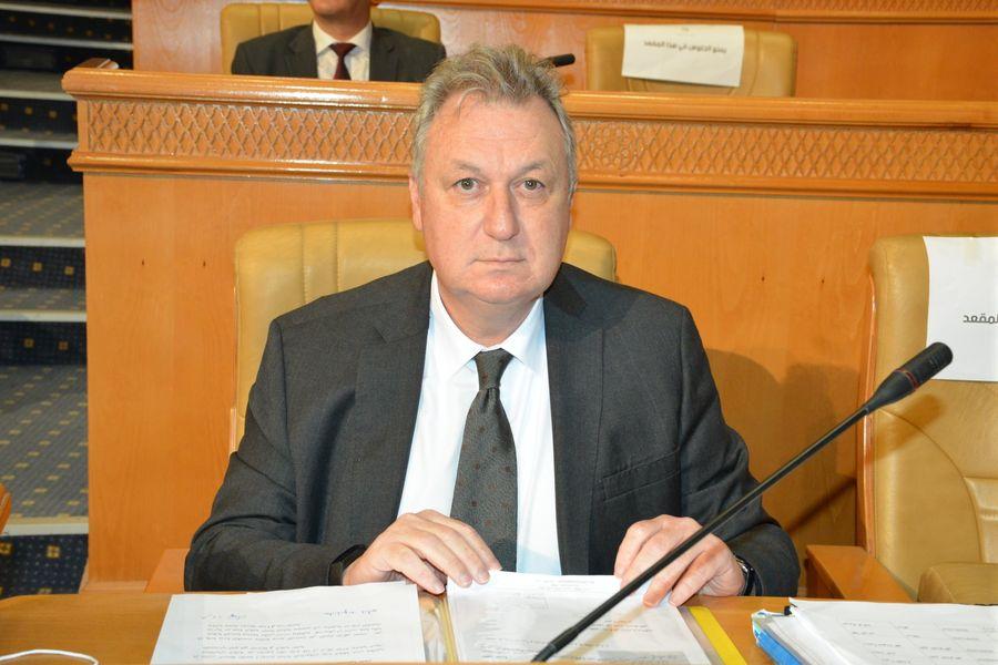 الكعلي: لا نيّة للزيادة في مساهمات الدولة بالقطاع البنكي والتفويت في حصتها بالبنك الكويتي مازال مطروحا الكعلي: لا نيّة للزيادة في مساهمات الدولة بالقطاع البنكي والتفويت في حصتها بالبنك الكويتي مازال مطروحا