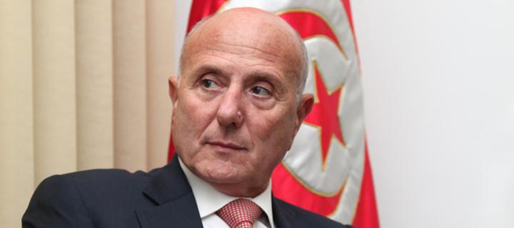 نجيب الشابي: ما يحدث في البلاد يُقطّع القلب ..هذا النظام هجين ويجب تغييره عبر إستفتاء شعبي نجيب الشابي: ما يحدث في البلاد يُقطّع القلب ..هذا النظام هجين ويجب تغييره عبر إستفتاء شعبي