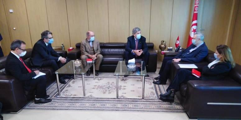 برنامج التعاون للفترة 2021-2024 محور لقاء بين علي الكعلي وسفير سويسرا بتونس برنامج التعاون للفترة 2021-2024 محور لقاء بين علي الكعلي وسفير سويسرا بتونس