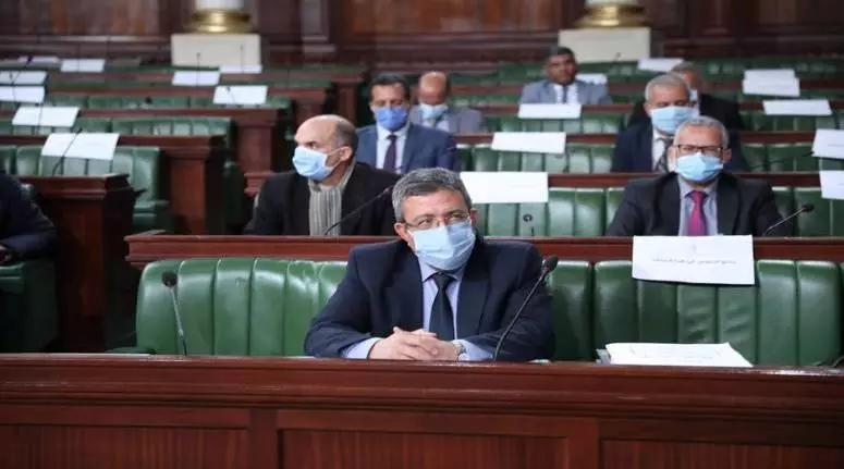 كمال الدوخ: تأجيل رفع النفايات الايطالية في تونس الى يوم 24 مارس 2021 كمال الدوخ: تأجيل رفع النفايات الايطالية في تونس الى يوم 24 مارس 2021