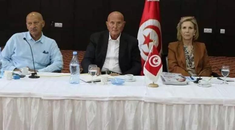 حزب الأمل يؤكّد ان الصراع مع الاسلام السياسي مسألة داخلية وأن اثارتها من طرف قيس سعيد في مصر يمثّل تهديدا للأمن القومي حزب الأمل يؤكّد ان الصراع مع الاسلام السياسي مسألة داخلية وأن اثارتها من طرف قيس سعيد في مصر يمثّل تهديدا للأمن القومي