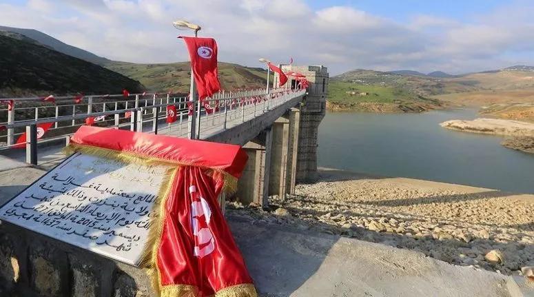 المخزون الاجمالي للسدود التونسية يتراجع الى مليار و 185 مليون متر مكعب من المياه بحلول 12 افريل 2021 المخزون الاجمالي للسدود التونسية يتراجع الى مليار و 185 مليون متر مكعب من المياه بحلول 12 افريل 2021