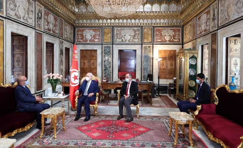 الغنوشي: القضاة لا يخضعون لأي ضغط مهما كان نوعه ومأتاه الغنوشي: القضاة لا يخضعون لأي ضغط مهما كان نوعه ومأتاه